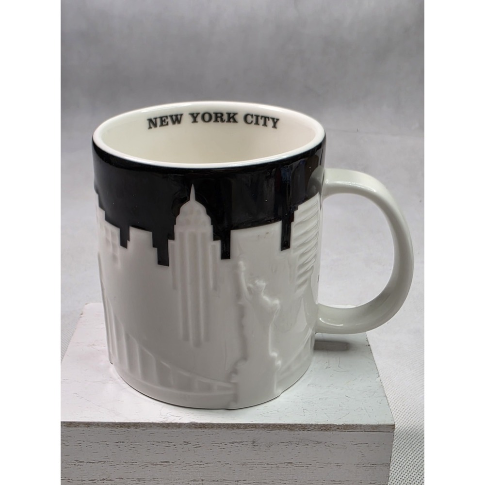 Starbucks NEW YORK CITY 3D Relief 2012 Collector's Series Skyline Mug 16oz New